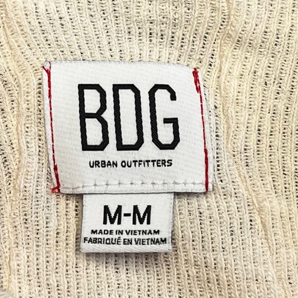 Urban Outfitters Long Sleeved Top with Seam Detail, Size Medium - Picture 3 of 3